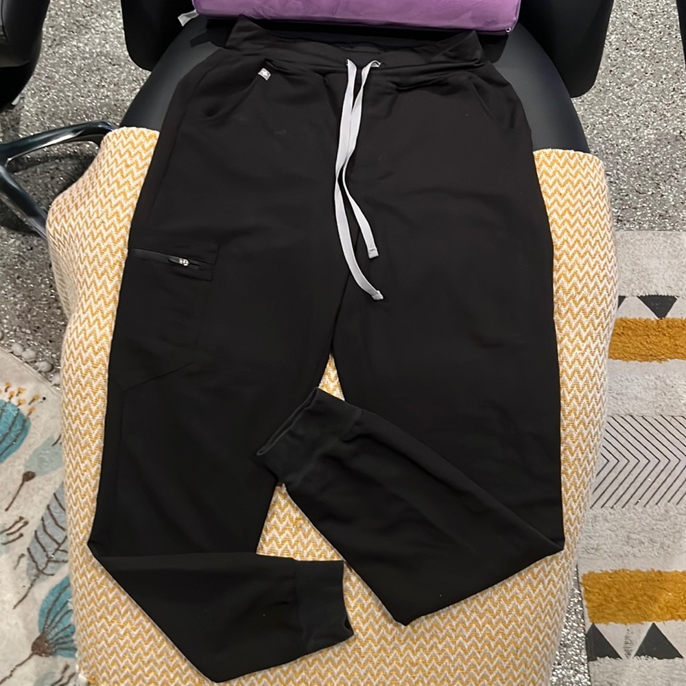 Tall Small Figs Jogger Scrub Pants